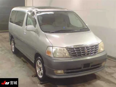 TOYOTA GRAND HIACE