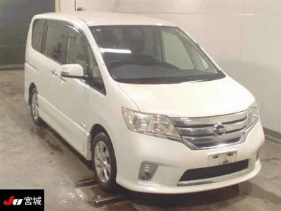 NISSAN SERENA