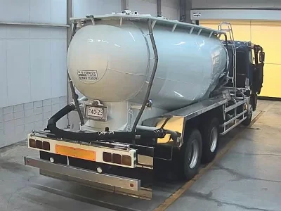 MITSUBISHI FUSO
