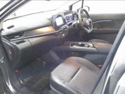 NISSAN AURA