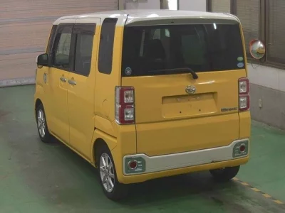 DAIHATSU WAKE
