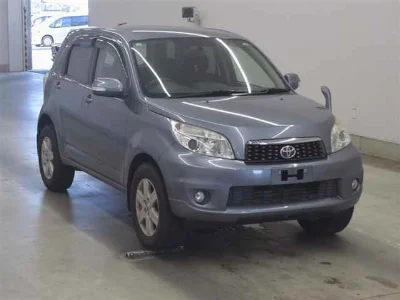 TOYOTA RUSH
