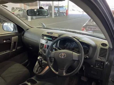 TOYOTA RUSH