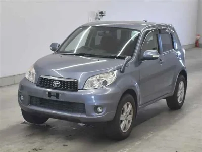 TOYOTA RUSH