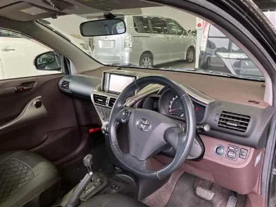 TOYOTA IQ