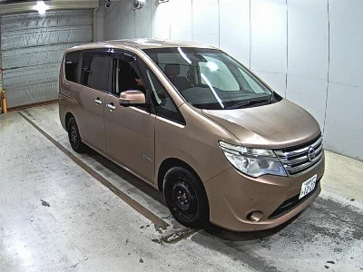 NISSAN SERENA