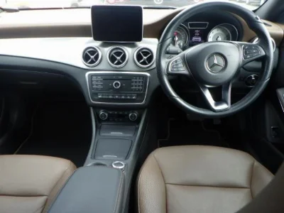 MERCEDES BENZ CLA