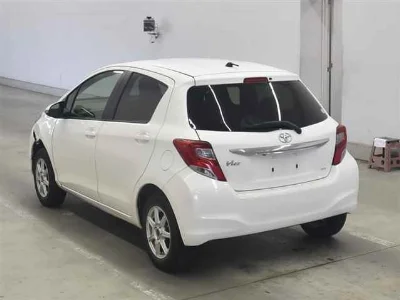 TOYOTA VITZ
