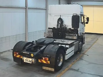 NISSAN UD