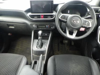 DAIHATSU ROCKY