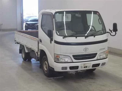 TOYOTA DYNA