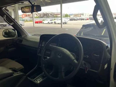 TOYOTA HIACE WAGON