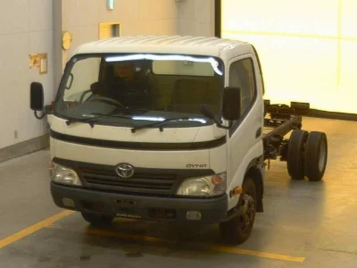 TOYOTA DYNA