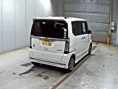 HONDA N BOX CUSTOM