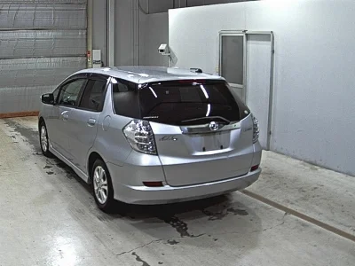 HONDA FIT SHUTTLE HYBRID