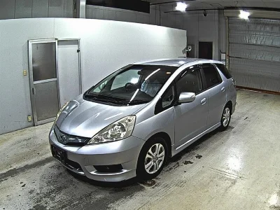 HONDA FIT SHUTTLE HYBRID