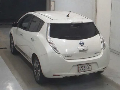 NISSAN LEAF