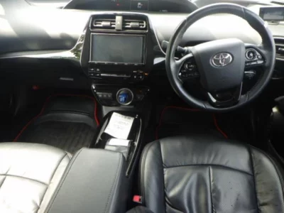 TOYOTA PRIUS PHV