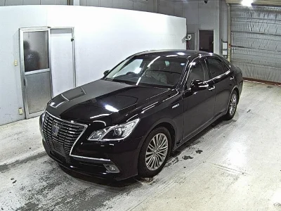 TOYOTA CROWN HYBRID