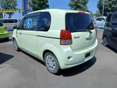 TOYOTA PORTE