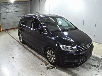 VOLKSWAGEN GOLF TOURAN