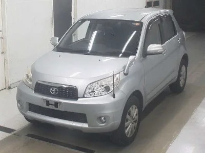 TOYOTA RUSH
