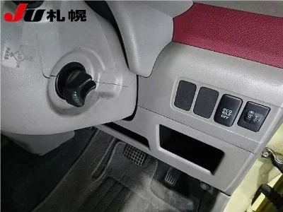 TOYOTA PIXIS SPACE