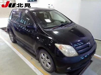 TOYOTA IST