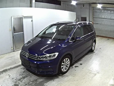 VOLKSWAGEN GOLF TOURAN