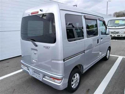 DAIHATSU HIJET VAN
