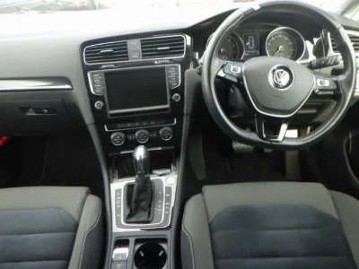 VOLKSWAGEN GOLF VARIANT