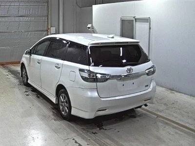 TOYOTA WISH