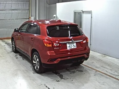 MITSUBISHI RVR
