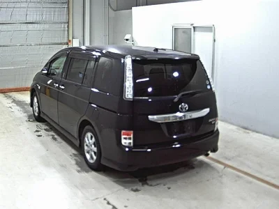 TOYOTA ISIS