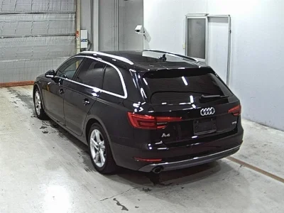 AUDI A4 AVANTE