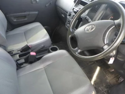 TOYOTA LITE ACE VAN