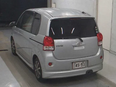 TOYOTA PORTE