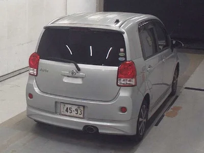 TOYOTA PORTE