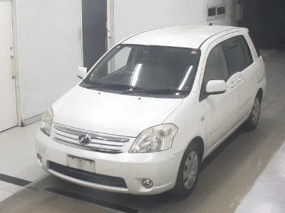 TOYOTA RAUM