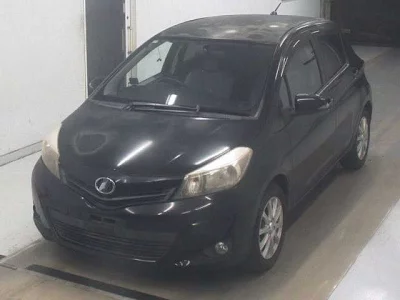 TOYOTA VITZ