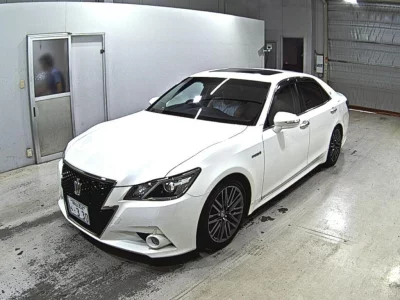 TOYOTA CROWN HYBRID