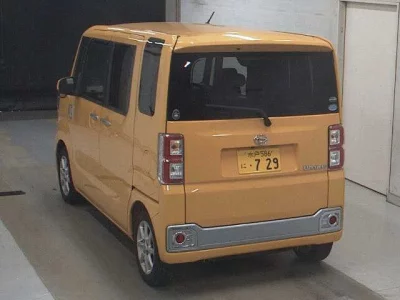 DAIHATSU WAKE