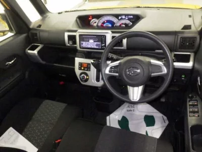 DAIHATSU WAKE