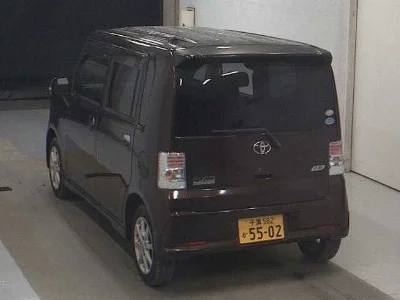 TOYOTA PIXIS SPACE