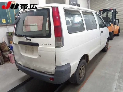 TOYOTA TOWN ACE VAN