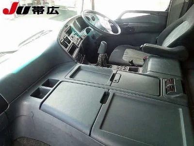 MITSUBISHI FUSO SUPER GREAT