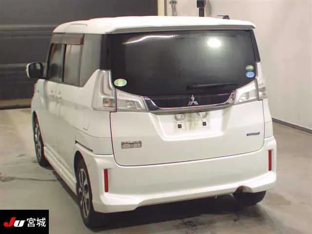 Mitsubishi Delica D:2  с аукциона в Японии