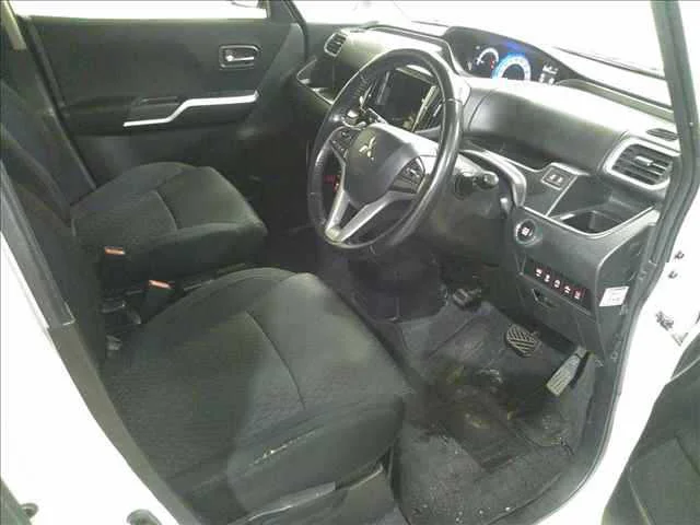 Mitsubishi Delica D:2  с аукциона в Японии