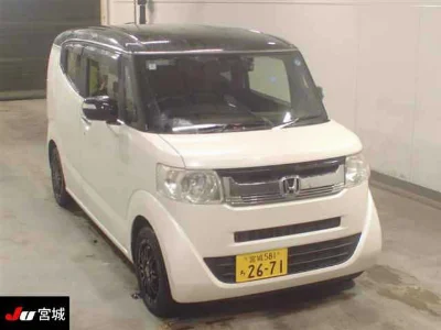 HONDA N-BOX SLASH