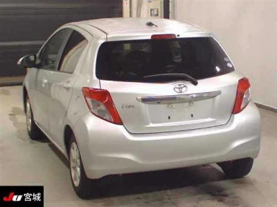 TOYOTA VITZ